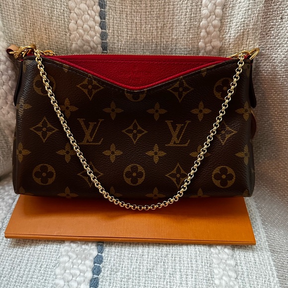 SCAMMER ALERT - Picture 3 of 10